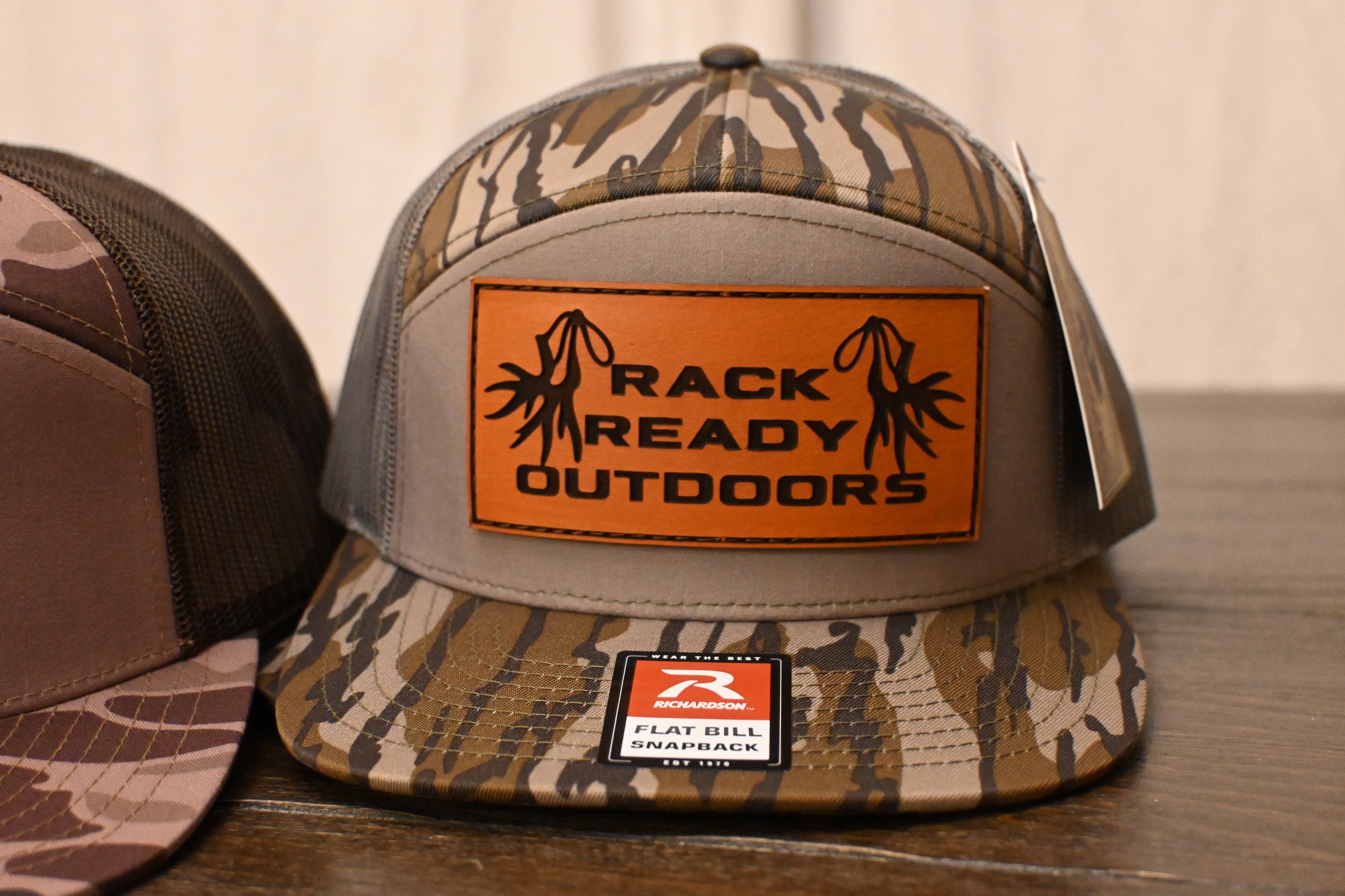 Leather patch Hat Richardson 7 panel 168-LP Mossy Oak Bottomland camo